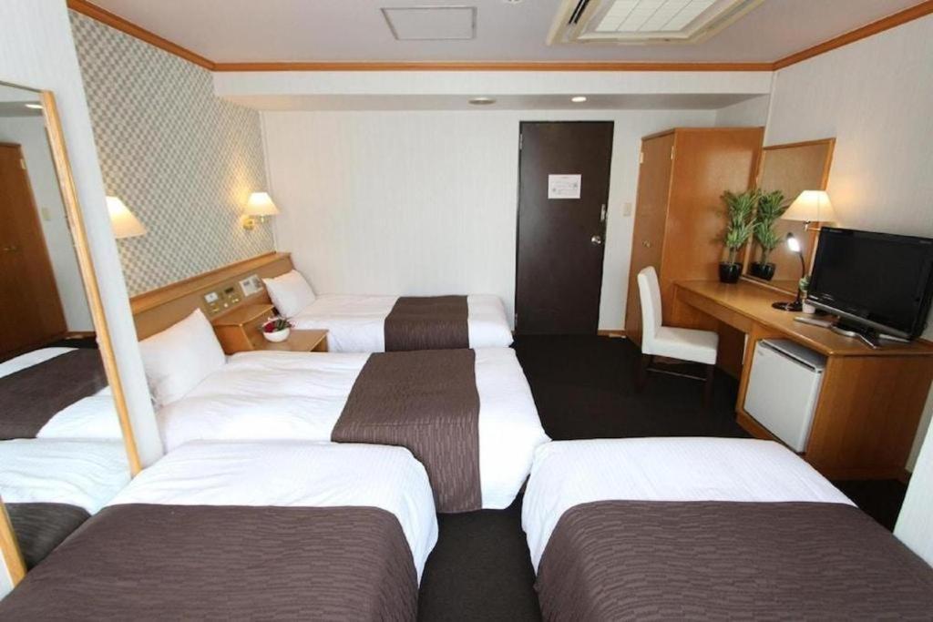 Hotel Livemax Budget Naha Tomarikou Kültér fotó