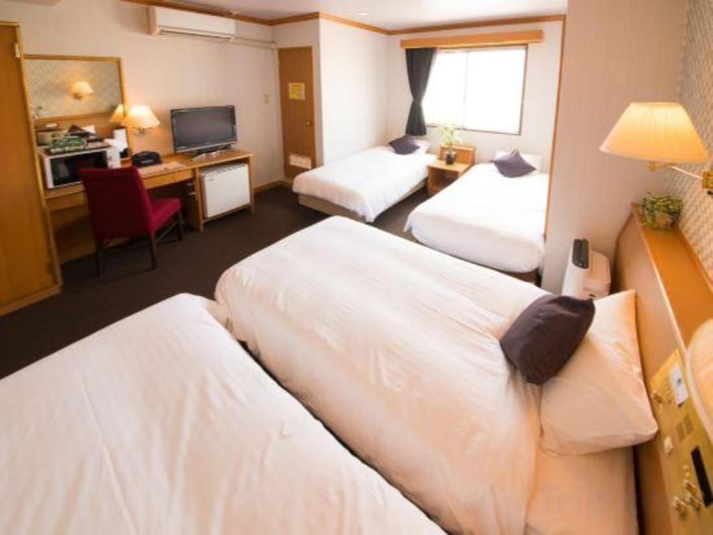 Hotel Livemax Budget Naha Tomarikou Kültér fotó
