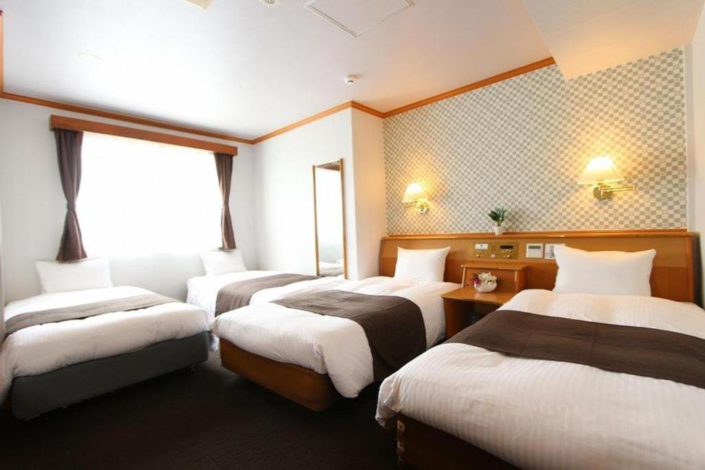 Hotel Livemax Budget Naha Tomarikou Kültér fotó