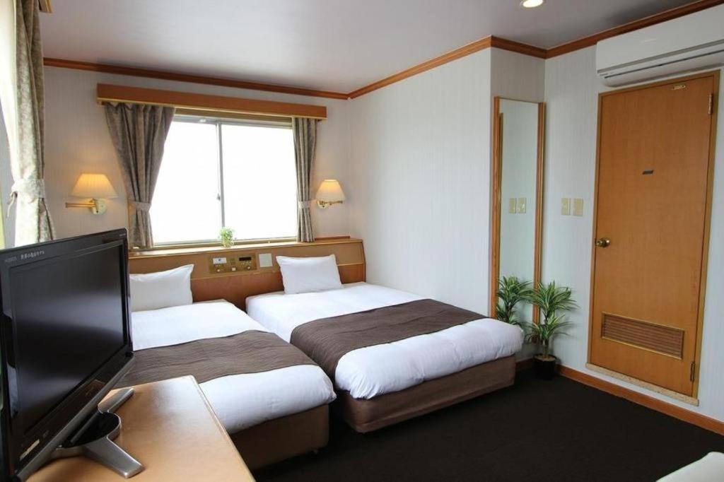 Hotel Livemax Budget Naha Tomarikou Kültér fotó