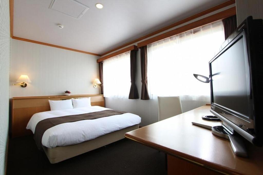 Hotel Livemax Budget Naha Tomarikou Kültér fotó