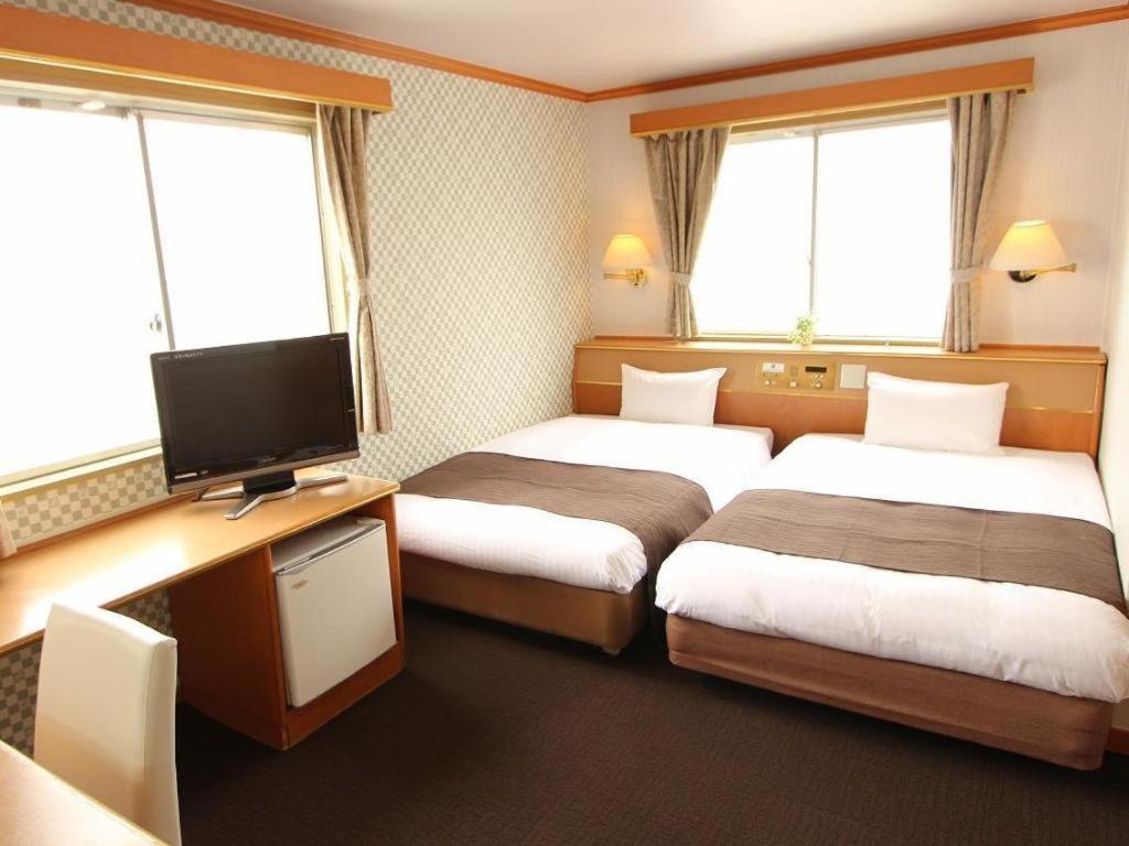 Hotel Livemax Budget Naha Tomarikou Kültér fotó